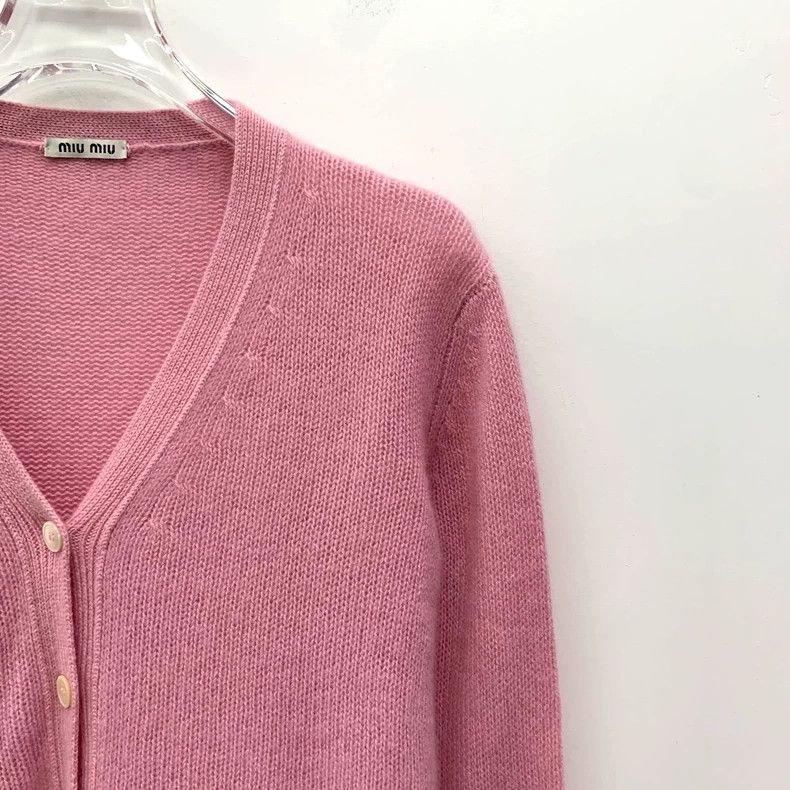 Prada Miu Miu Pink Cashmere V-Neck Cardigan Size S / US 4 / IT 40 - 3 Thumbnail