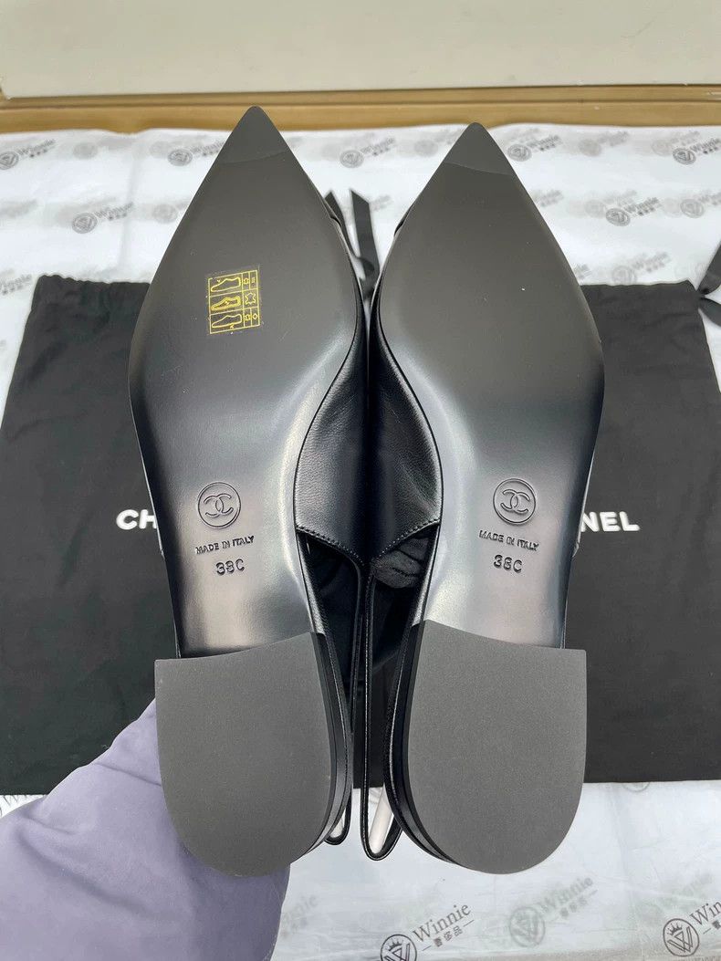 Chanel Chanel Black Pointed Toe Flats Size US 7 / IT 37 - 8 Thumbnail