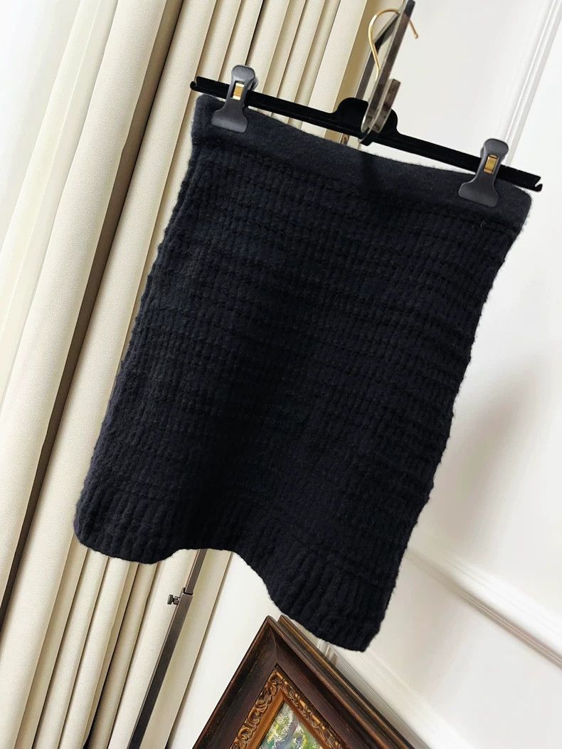 Chanel CHANEL Black Knit Skirt Size 36 Size 36" / US 14 / IT 50 - 2 Thumbnail