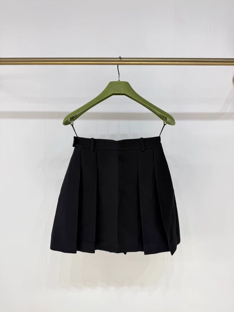 Gucci Gucci Pleated Logo Skirt Size 38 Size 38" / US 16 / IT 52 - 2 Thumbnail