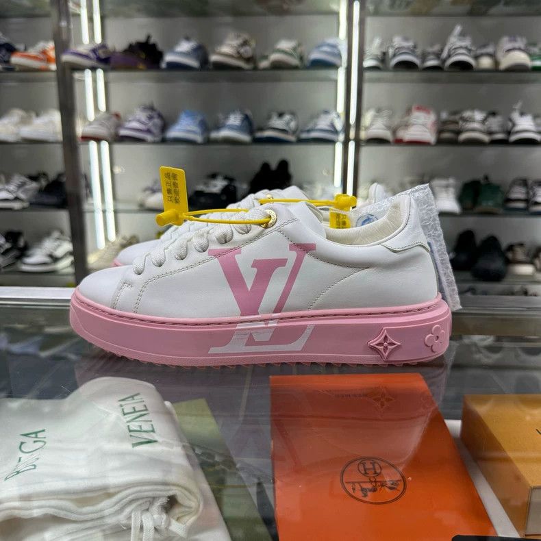 Louis Vuitton LOUIS VUITTON LV TIME OUT Pink Sneakers Size US 6 / IT 36 - 3 Thumbnail