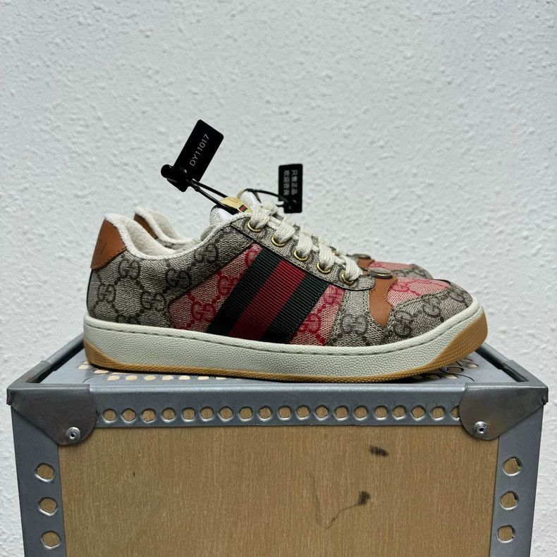 Gucci Gucci Logo Print Sneakers Size 34.5 Size US 4 / IT 34 - 2 Thumbnail