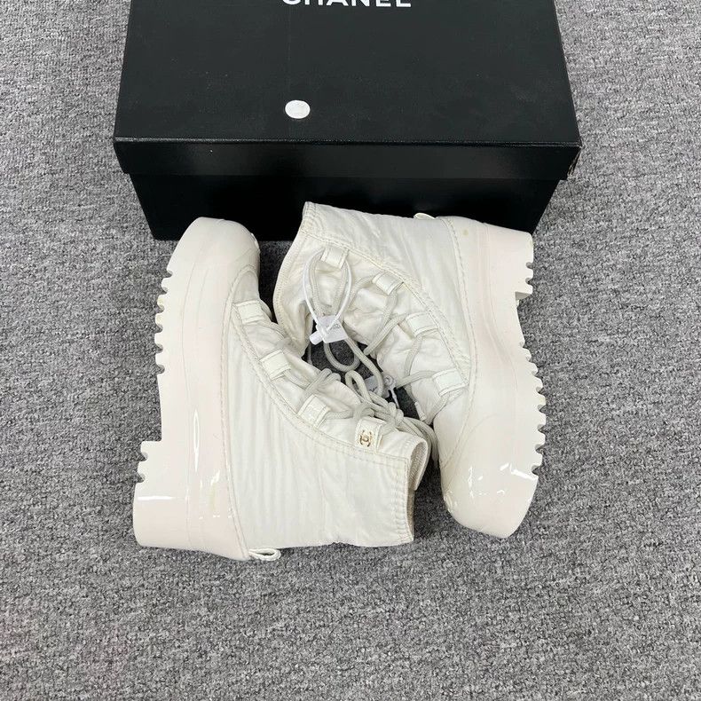 Chanel Chanel White Short Boots 21FW Size 37 Size US 6 / IT 36 - 4 Thumbnail