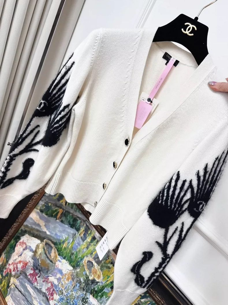 Chanel Chanel Beige Black Embroidered Knit Cardigan Size M / US 6-8 / IT 42-44 - 2 Thumbnail