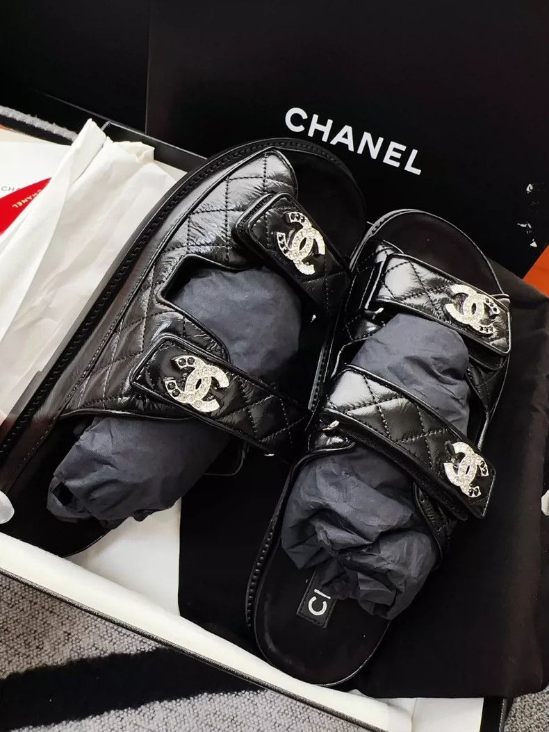 Chanel Chanel Black Velcro Beach Sandals Size 38.5 Size US 12 / IT 42 - 3 Thumbnail
