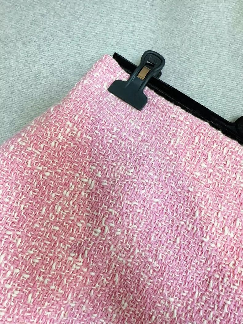 Prada Miu Miu Pink Tweed Mini Skirt Size 42 Size 42" / US 20 - 7 Thumbnail