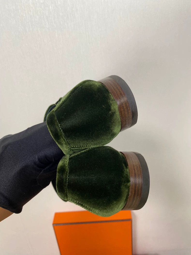 Hermes Hermes Velvet Green Loafers with Box Size US 7 / IT 37 - 8 Thumbnail