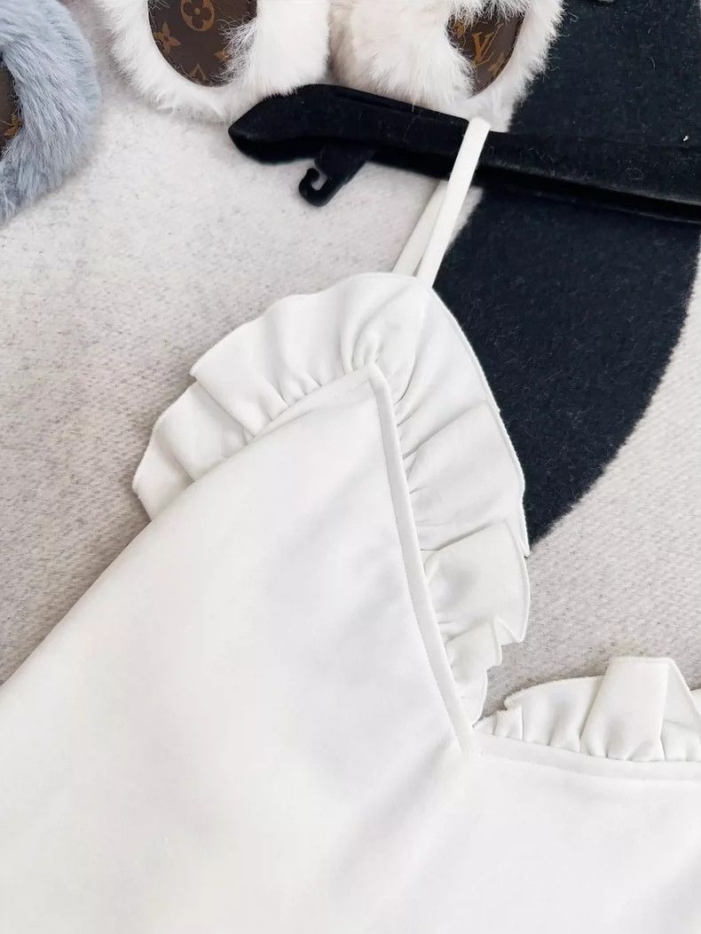 Chanel Chanel White Ruffle Logo Swimwear Bodysuit Size S / US 4 / IT 40 - 4 Thumbnail