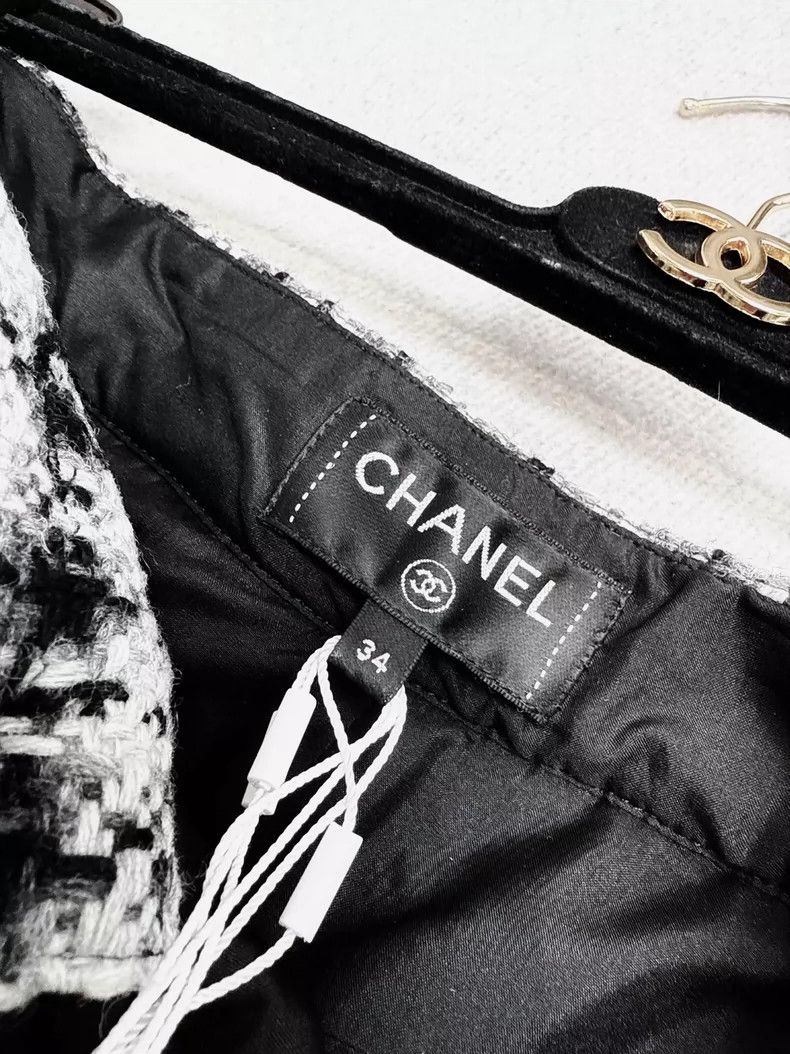 Chanel Chanel Black and White Houndstooth Pants Size 34" / US 12 / IT 48 - 4 Thumbnail