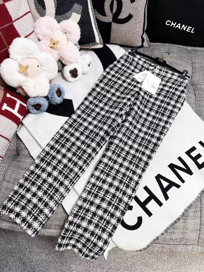Chanel Chanel Black and White Houndstooth Pants Size 34" / US 12 / IT 48 - 7 Thumbnail