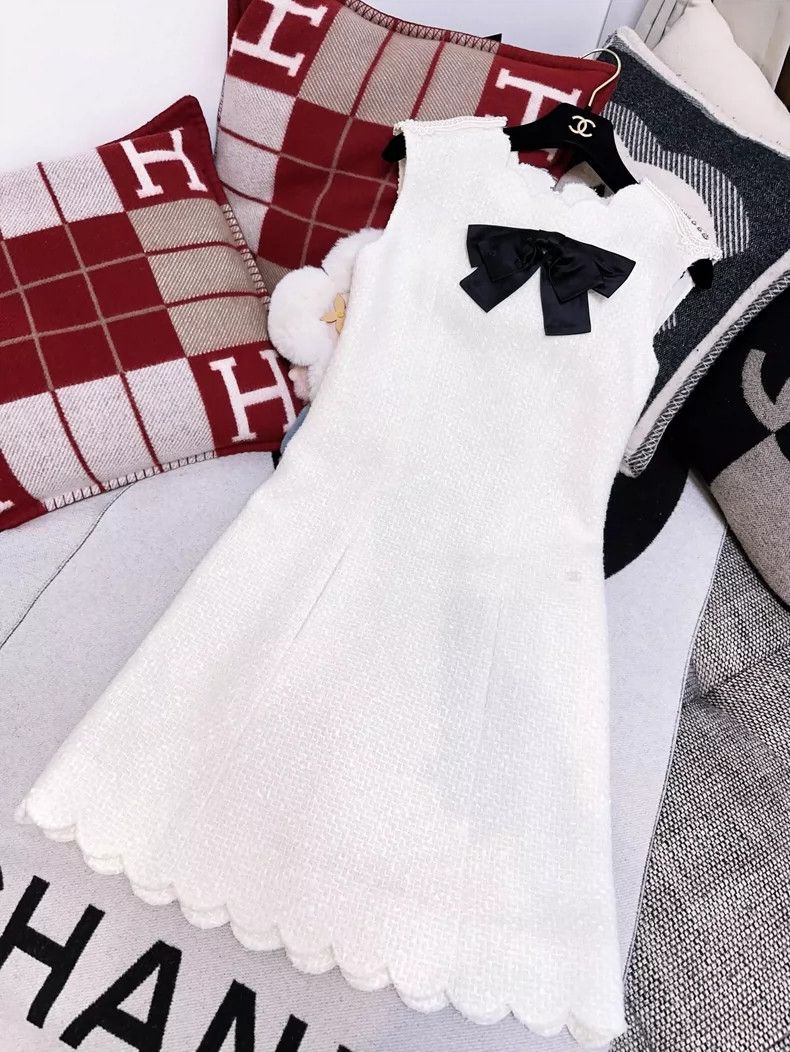 Chanel Chanel 20k Sleeveless Dress with Bow Size XS / US 0-2 / IT 36-38 - 7 Thumbnail