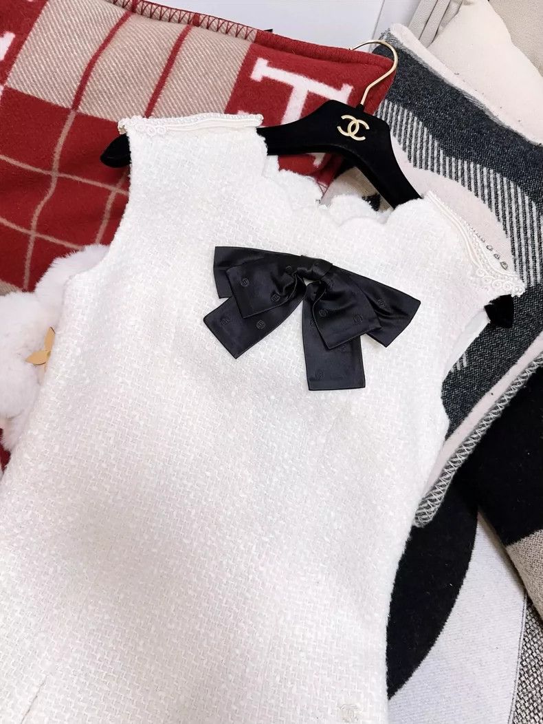 Chanel Chanel 20k Sleeveless Dress with Bow Size XS / US 0-2 / IT 36-38 - 3 Thumbnail