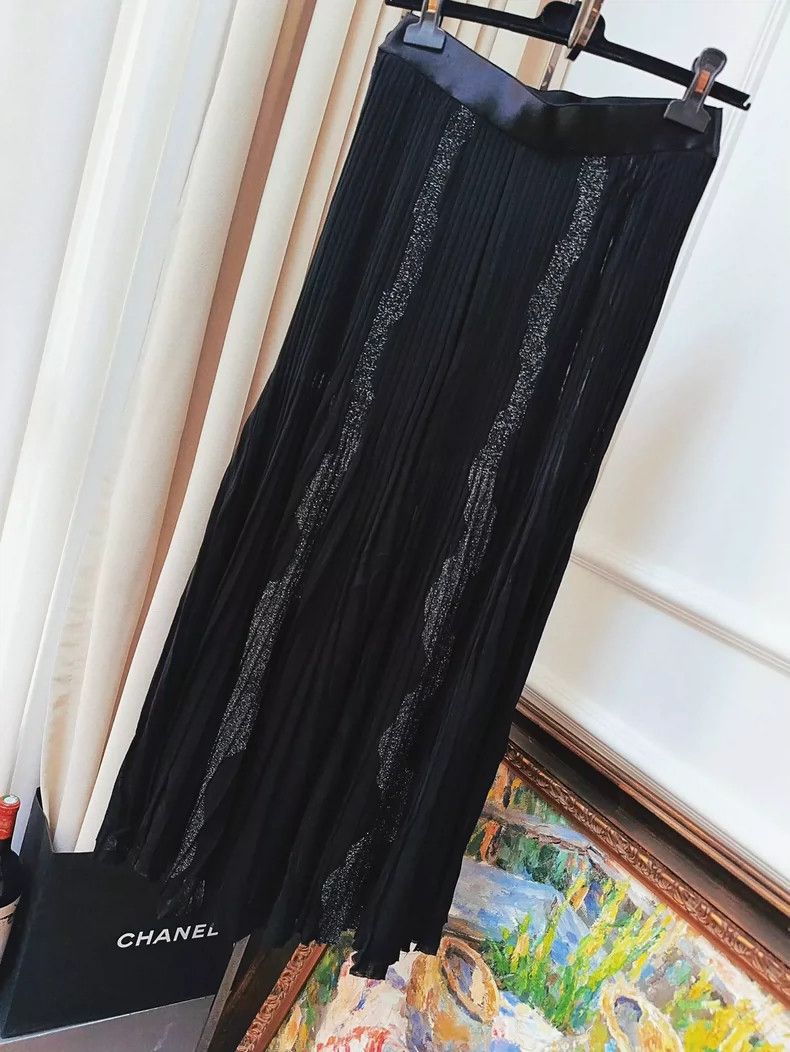 Chanel Chanel Black Pleated Knit Long Skirt Size 36" / US 14 / IT 50 - 2 Thumbnail