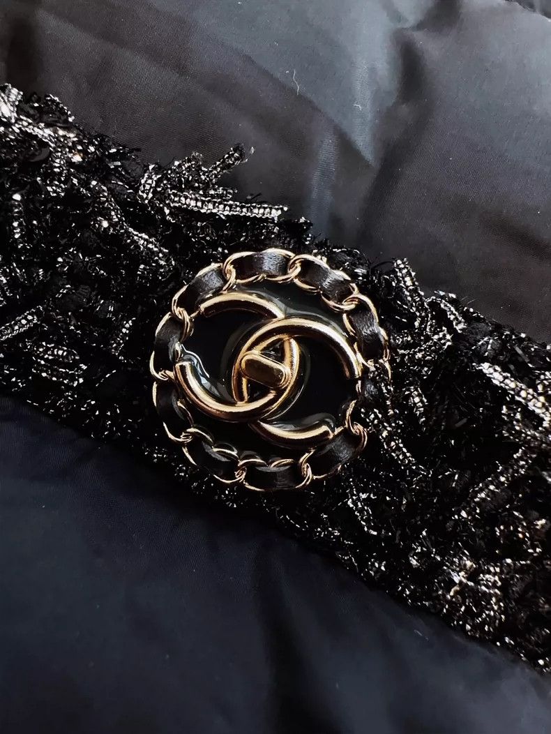 Chanel Chanel Black Long Padded Coat with Collar Size M / US 6-8 / IT 42-44 - 5 Thumbnail