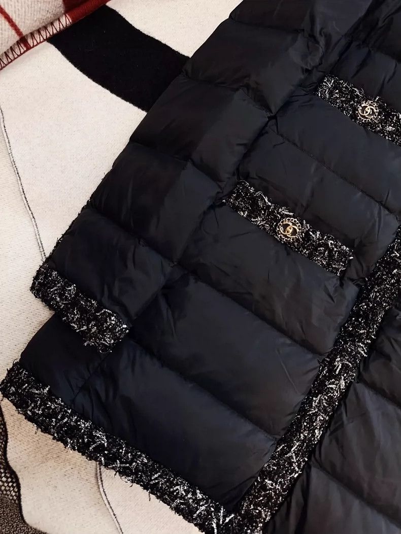 Chanel Chanel Black Long Padded Coat with Collar Size M / US 6-8 / IT 42-44 - 4 Thumbnail