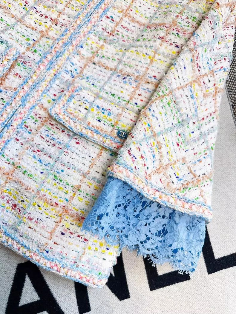 Chanel Chanel 19s Colorful Tweed Jacket with Lace Sleeves Size S / US 4 / IT 40 - 4 Thumbnail