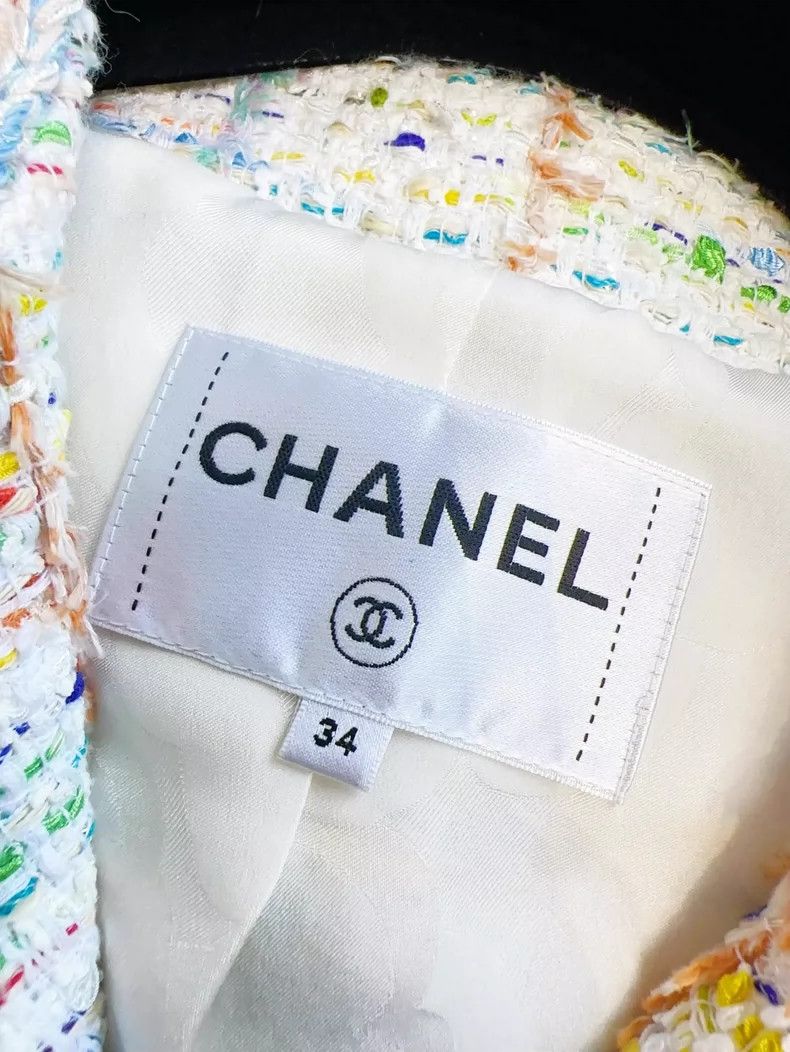 Chanel Chanel 19s Colorful Tweed Jacket with Lace Sleeves Size S / US 4 / IT 40 - 6 Thumbnail