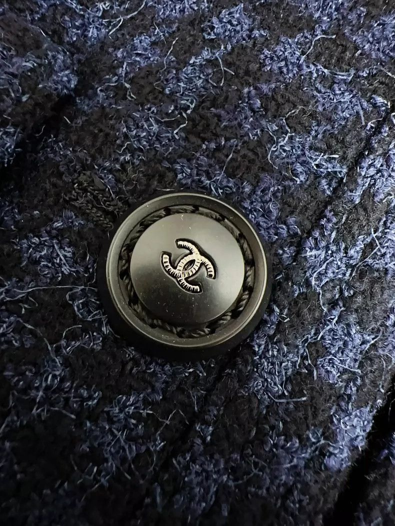Chanel Chanel Blue Tweed Double C Logo Short Jacket Size S / US 4 / IT 40 - 4 Thumbnail