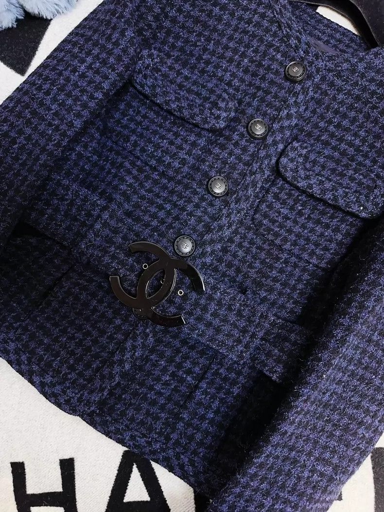 Chanel Chanel Blue Tweed Double C Logo Short Jacket Size S / US 4 / IT 40 - 2 Thumbnail