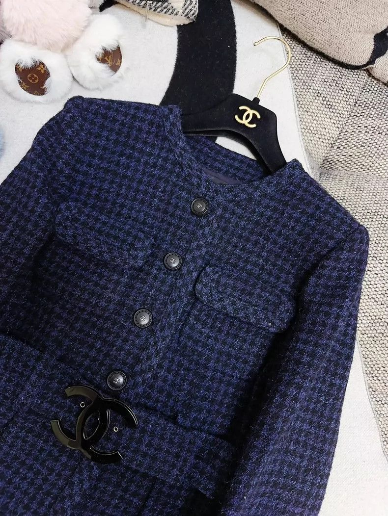 Chanel Chanel Blue Tweed Double C Logo Short Jacket Size S / US 4 / IT 40 - 8 Thumbnail