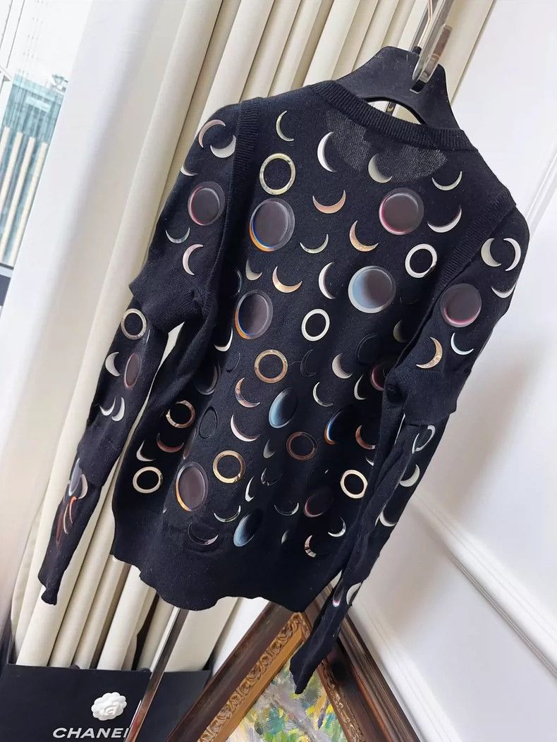 Chanel Chanel Moon Pattern Cashmere Sweater Size S / US 4 / IT 40 - 2 Thumbnail