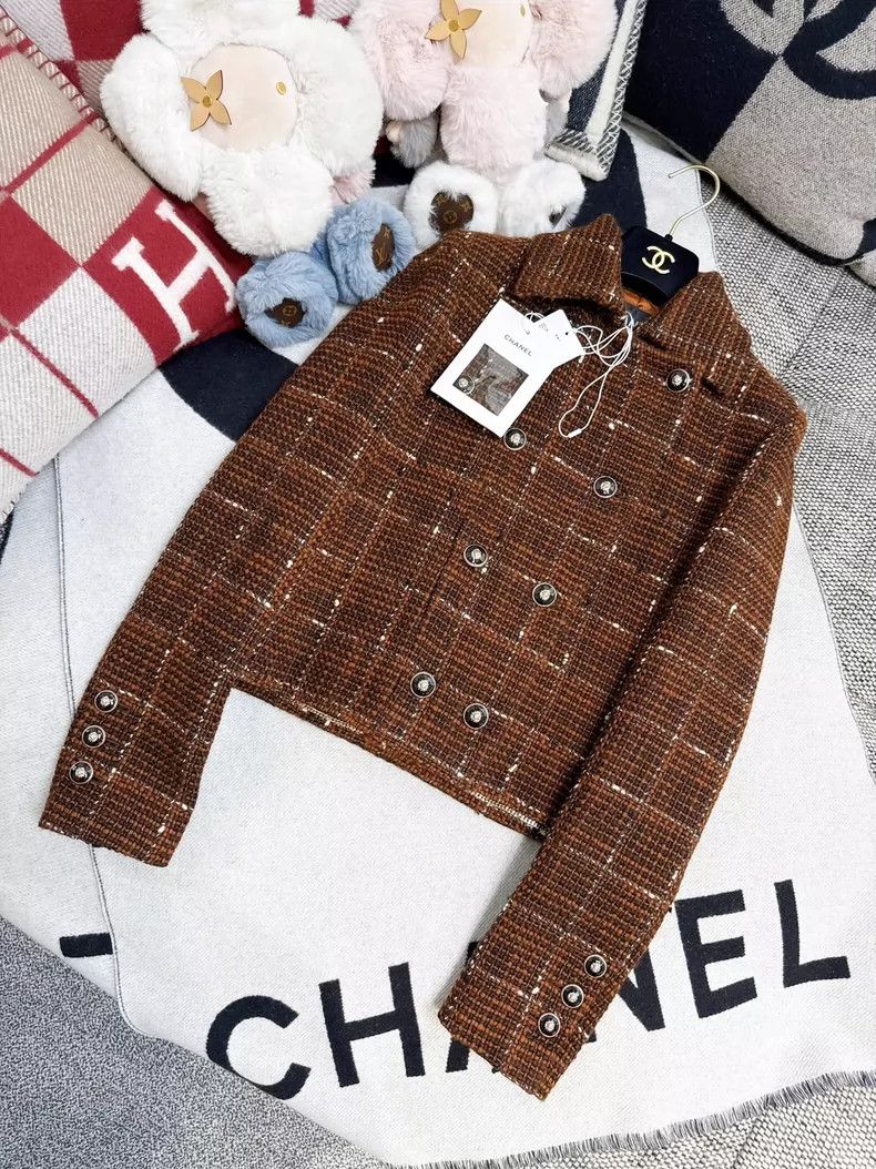 Chanel Chanel Brown Double-Breasted Tweed Jacket Size XS / US 0-2 / IT 36-38 - 2 Thumbnail