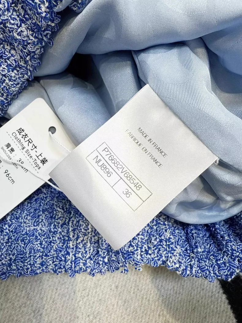 Chanel Chanel Blue Short Sleeve Jacket with Buttons Size S / US 4 / IT 40 - 4 Thumbnail