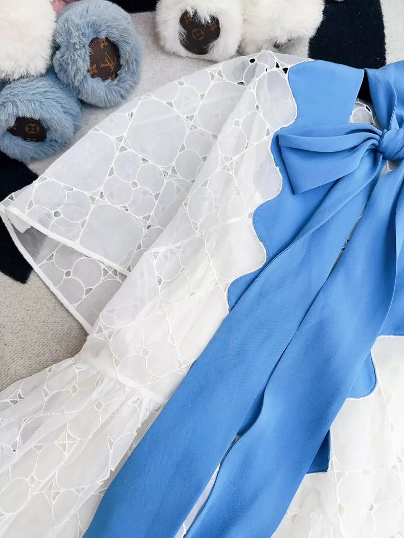 Valentino Valentino White and Blue Lace Dress Size M / US 6-8 / IT 42-44 - 5 Thumbnail