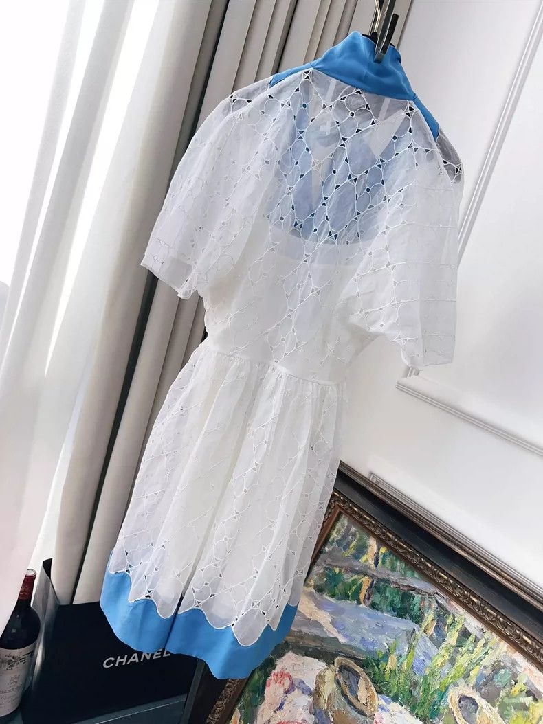 Valentino Valentino White and Blue Lace Dress Size M / US 6-8 / IT 42-44 - 2 Thumbnail