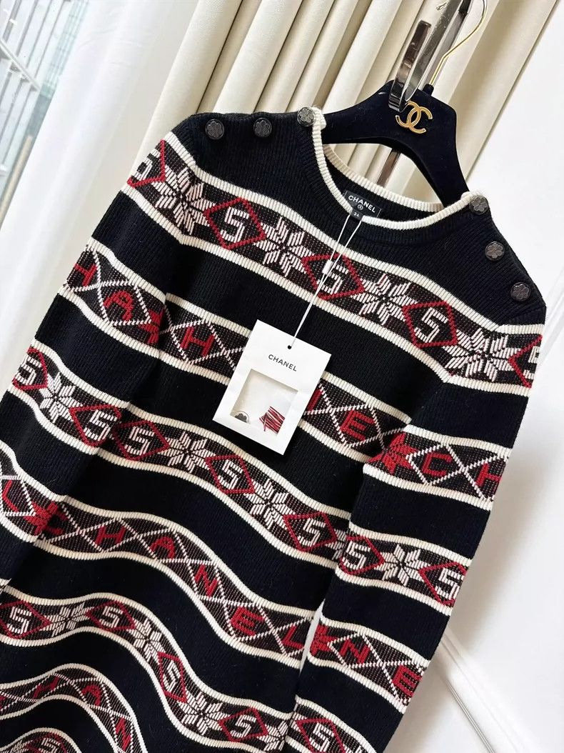 Chanel Chanel Black Red Knit Long Sleeve Dress Size XS / US 0-2 / IT 36-38 - 2 Thumbnail