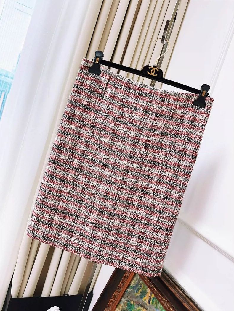 Prada Miu Miu Red Tweed Skirt Size 38 Size 38" / US 16 / IT 52 - 8 Thumbnail