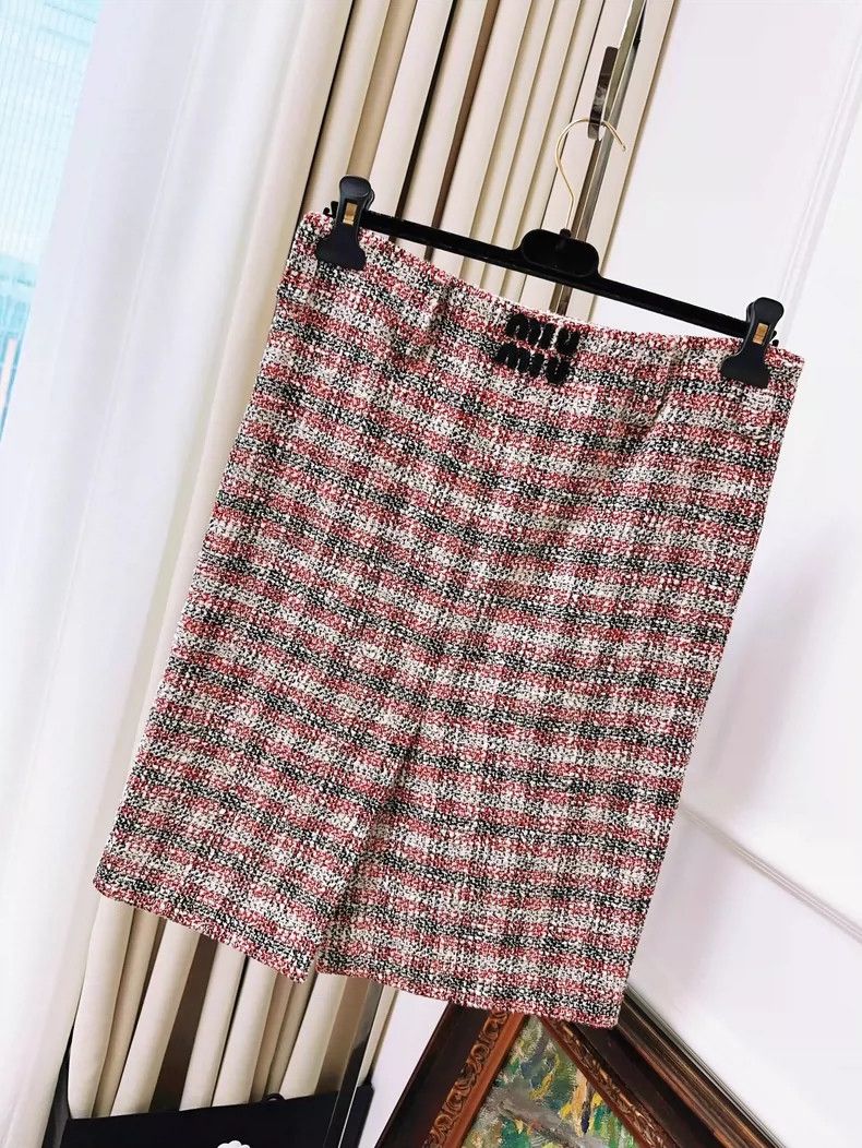 Prada Miu Miu Red Tweed Skirt Size 38 Size 38" / US 16 / IT 52 - 7 Thumbnail