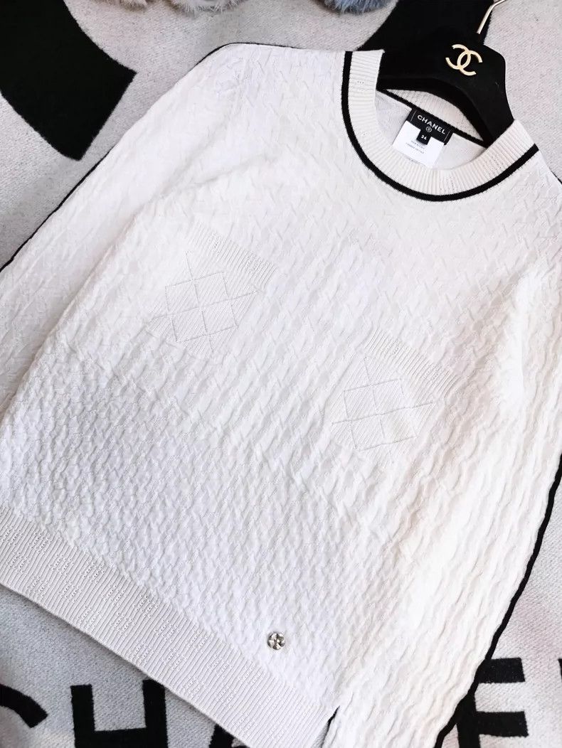 Chanel Chanel White Cashmere Sweater with Black Trim Size XS / US 0-2 / IT 36-38 - 3 Thumbnail