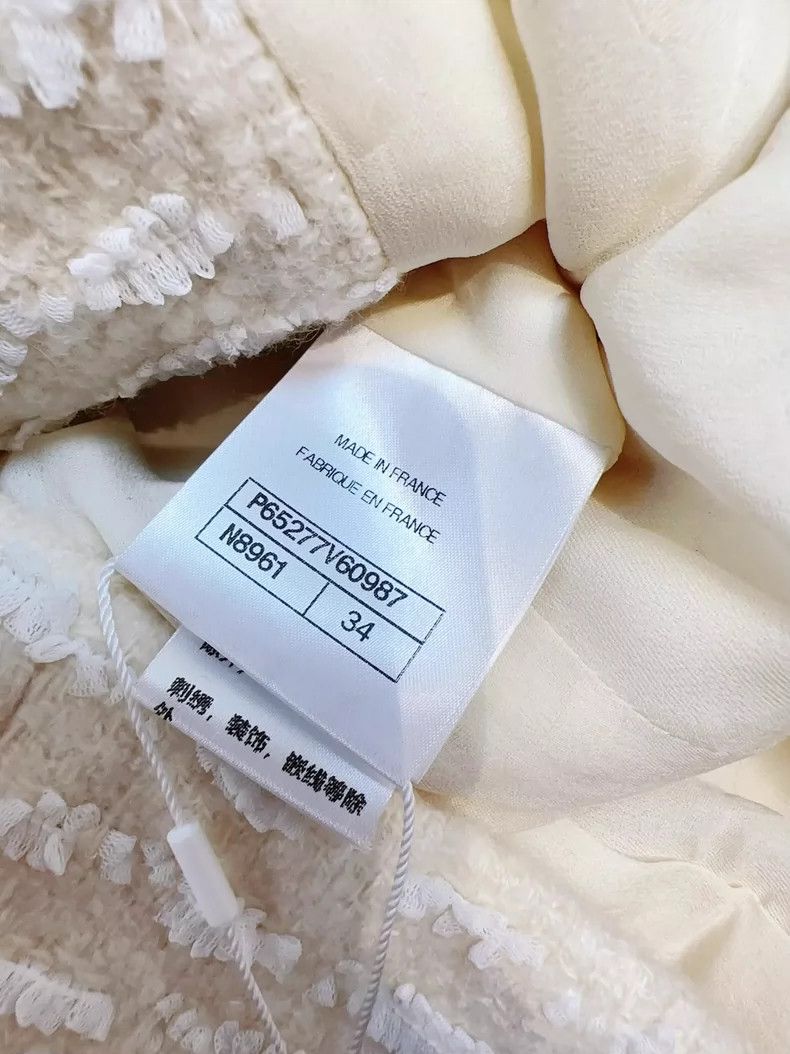 Chanel Chanel White Collar Soft Wool Jacket Size XS / US 0-2 / IT 36-38 - 6 Thumbnail