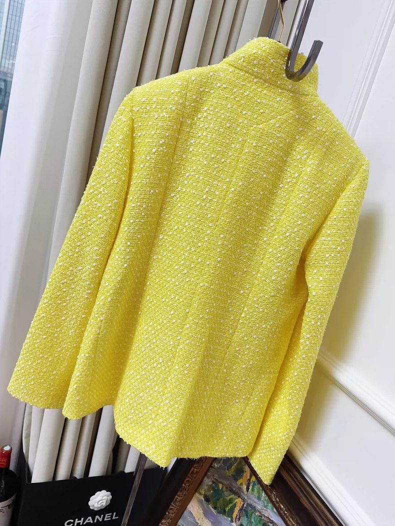 Chanel Chanel Yellow and White Knit Jacket Size S / US 4 / IT 40 - 2 Thumbnail