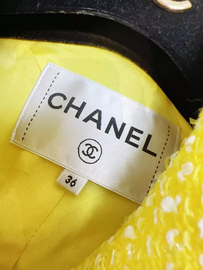 Chanel Chanel Yellow and White Knit Jacket Size S / US 4 / IT 40 - 6 Thumbnail