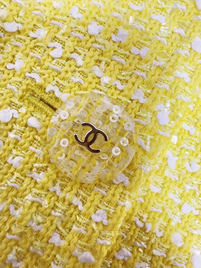 Chanel Chanel Yellow and White Knit Jacket Size S / US 4 / IT 40 - 3 Thumbnail