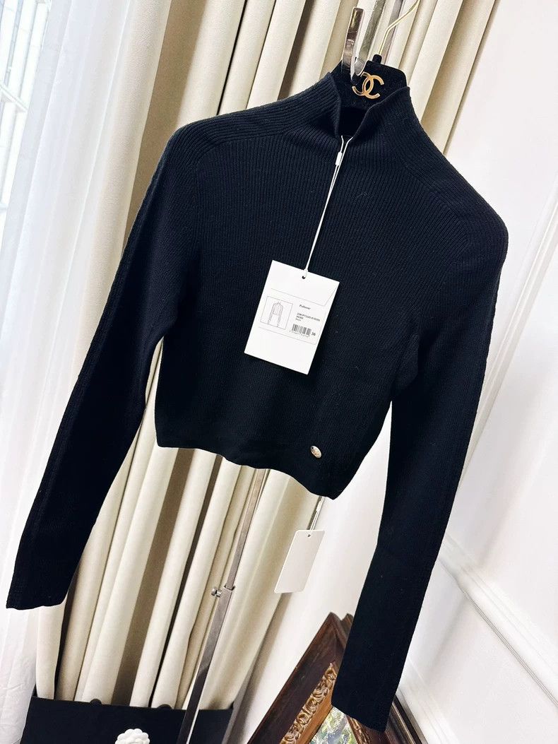 Chanel Chanel Black High Neck Cropped Top Size S / US 4 / IT 40 - 6 Thumbnail