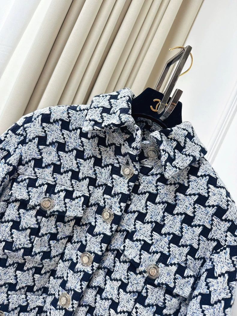 Chanel Chanel 19B Blue White Houndstooth Tweed Jacket Size XS / US 0-2 / IT 36-38 - 5 Thumbnail