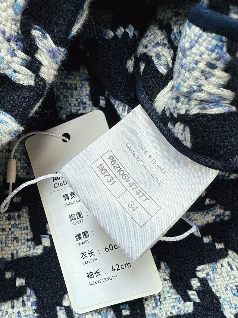 Chanel Chanel 19B Blue White Houndstooth Tweed Jacket Size XS / US 0-2 / IT 36-38 - 6 Thumbnail