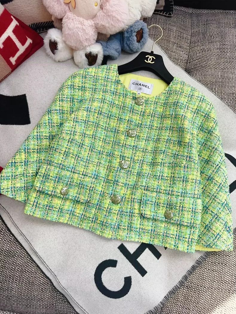 Chanel Chanel Avocado Green Beach Cape Jacket Size M / US 6-8 / IT 42-44 - 3 Thumbnail