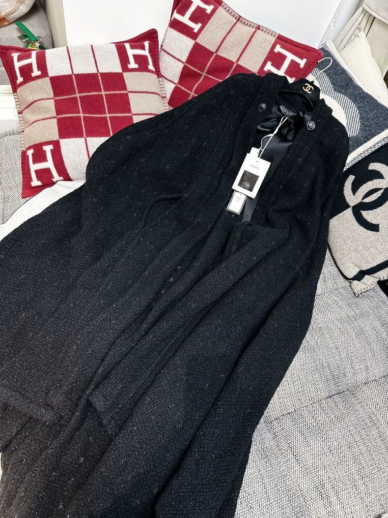 Chanel Chanel Black Woven Long Cape with Tags Size S / US 4 / IT 40 - 2 Thumbnail