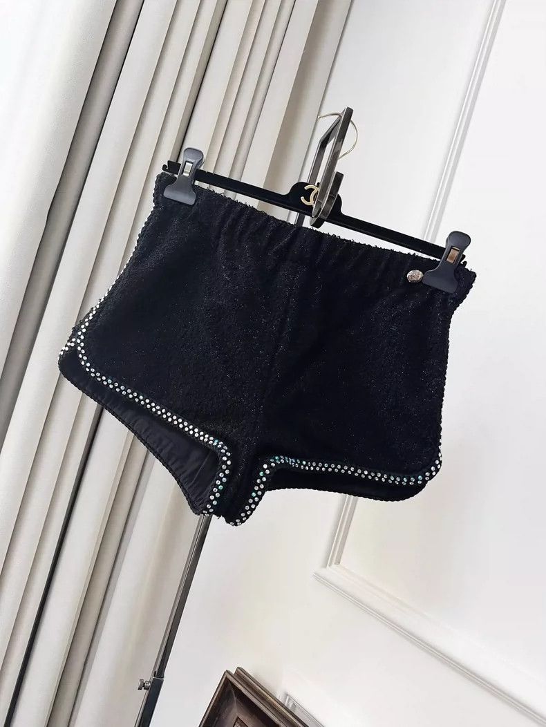 Chanel Chanel Black Tweed Shorts with Rhinestones Size 34" / US 12 / IT 48 - 7 Thumbnail