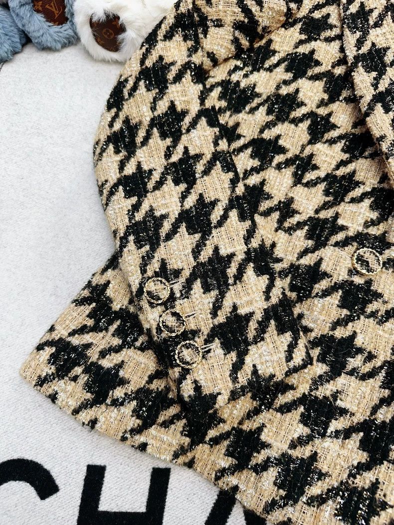 Chanel Chanel Brown Black Houndstooth Long Sleeve Coat Size S / US 4 / IT 40 - 2 Thumbnail