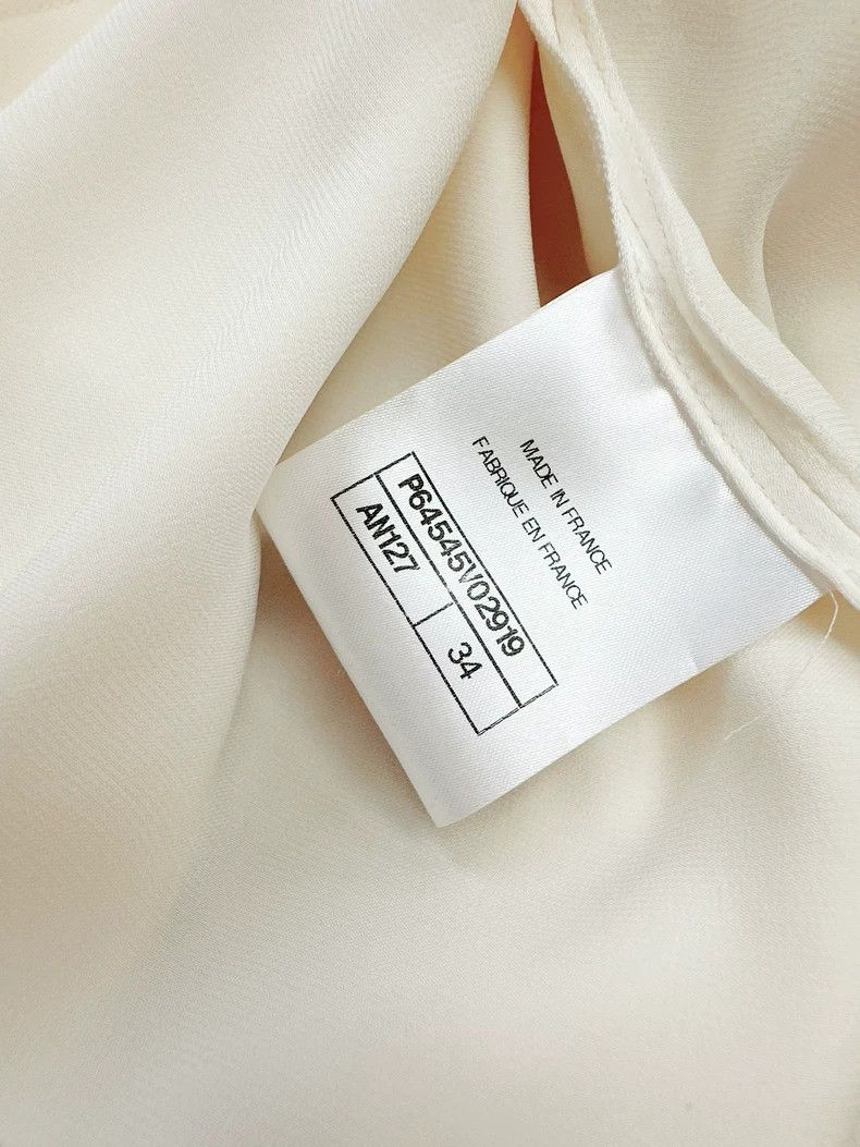 Chanel Chanel Silk Long Sleeve V-Neck Top Size S / US 4 / IT 40 - 7 Thumbnail
