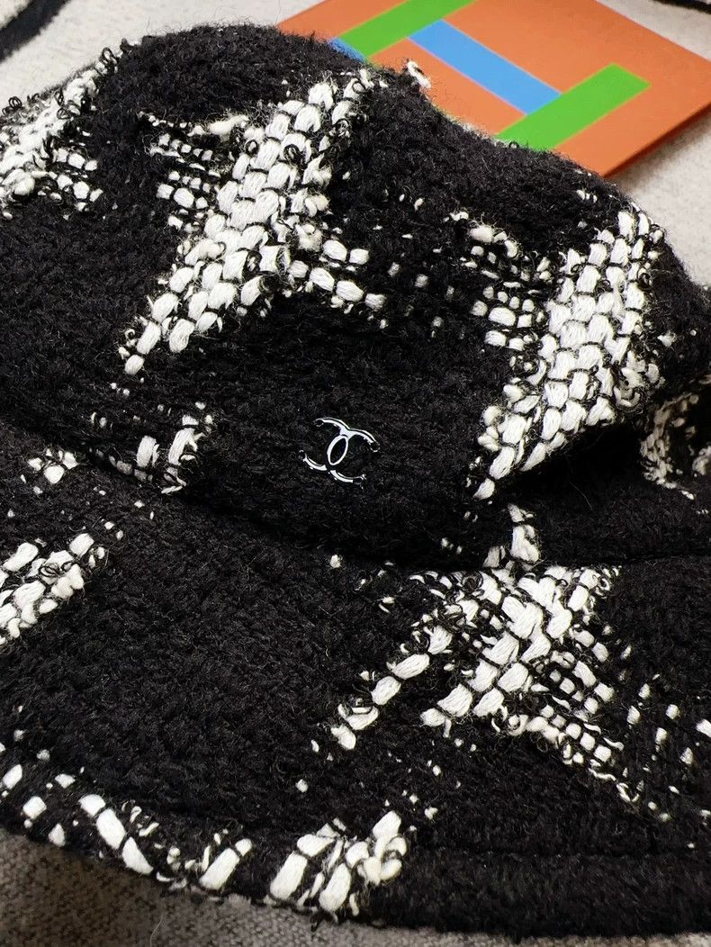 Chanel Chanel Black Houndstooth Fisherman's Hat Size ONE SIZE - 5 Thumbnail