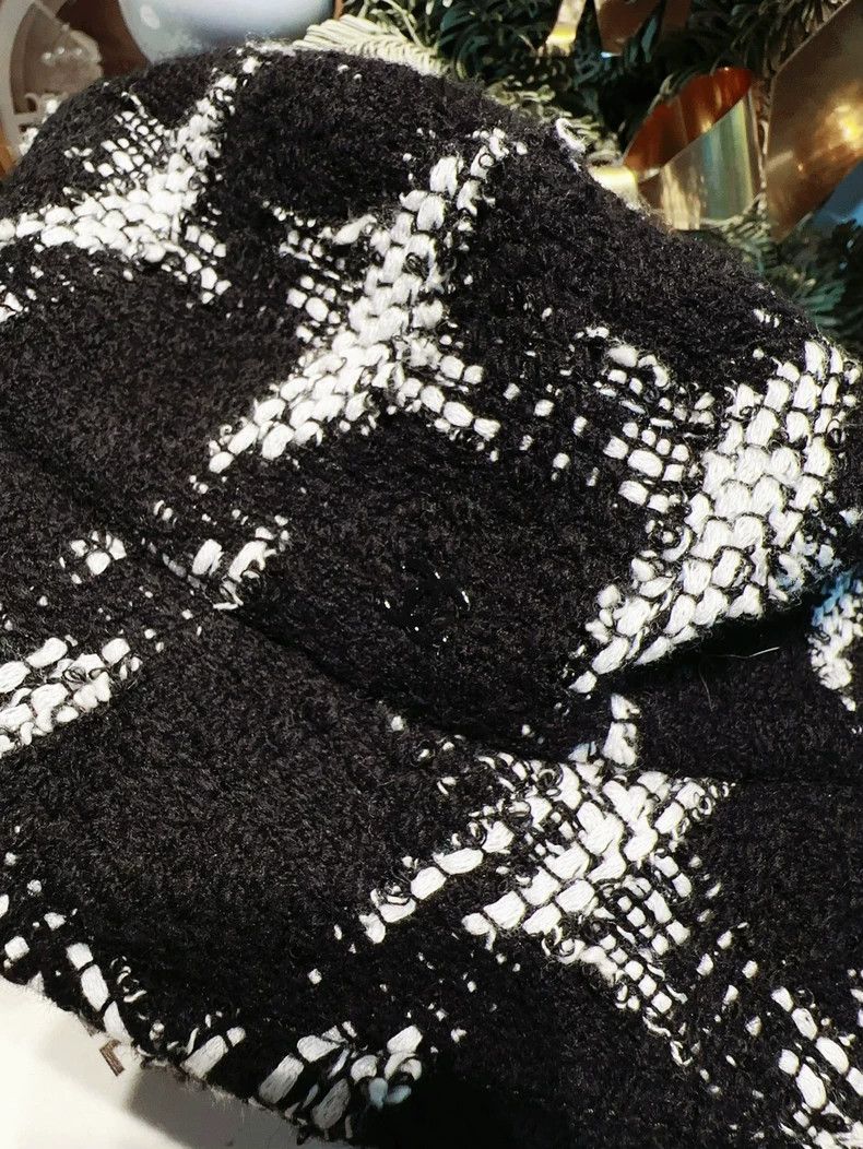 Chanel Chanel Black Houndstooth Fisherman's Hat Size ONE SIZE - 4 Thumbnail