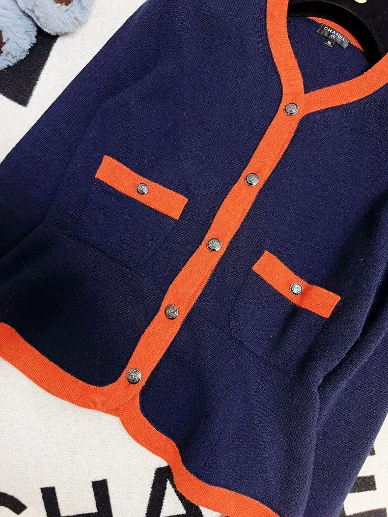 Chanel Chanel Navy Cardigan with Orange Accents Size S / US 4 / IT 40 - 4 Thumbnail