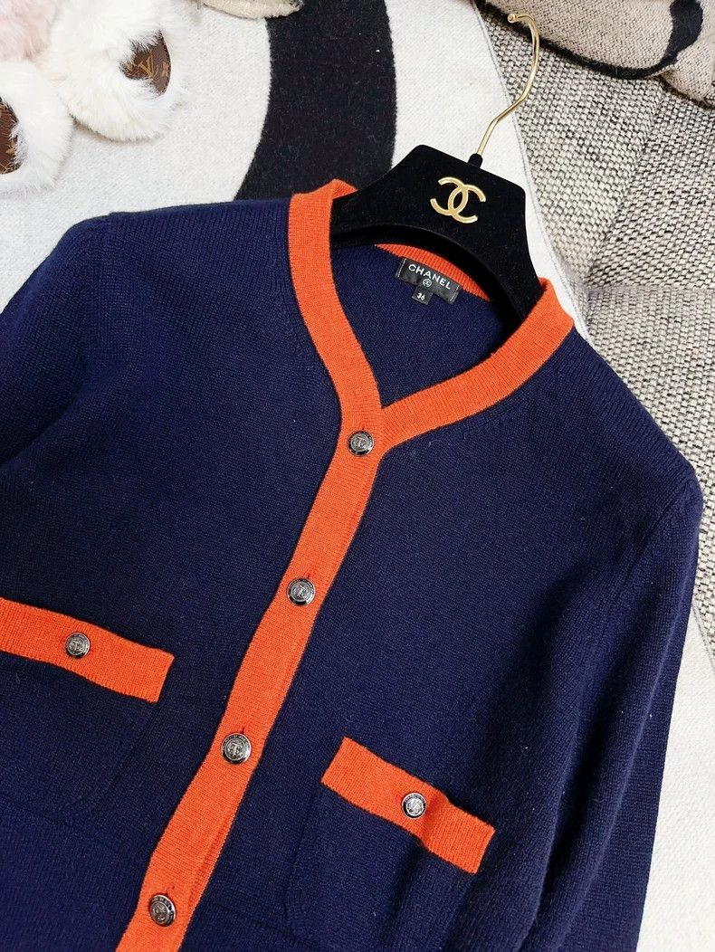 Chanel Chanel Navy Cardigan with Orange Accents Size S / US 4 / IT 40 - 3 Thumbnail