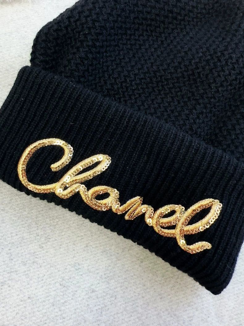 Chanel Chanel Black Knitted Beanie with Sequins Size ONE SIZE - 3 Thumbnail